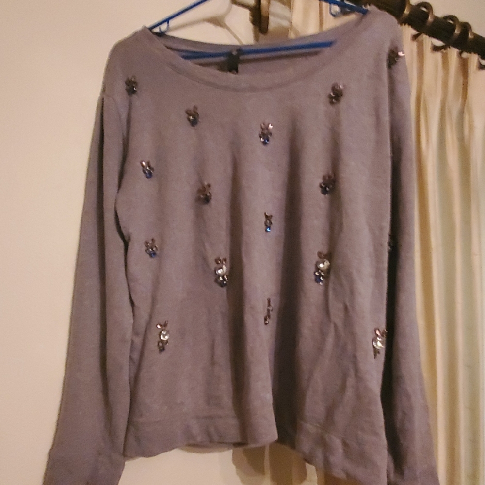 Grey sweater